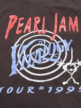 Pearl Jam Preowned Large T-shirt